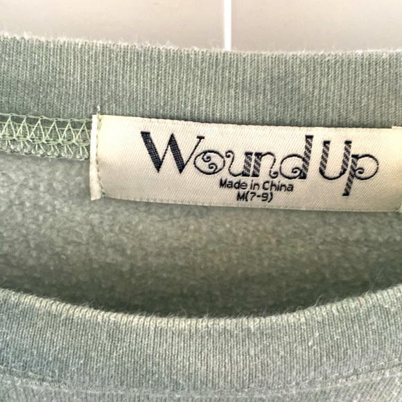 Sweatshirt that says enjoy your journey size medium, super soft - Picture 2 of 3